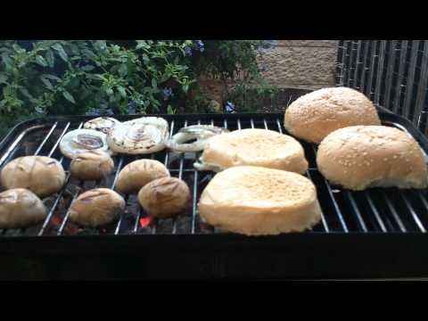 Угольный гриль Weber Go Anywhere, портативный, чёрный в Майкопе в Майкопе-video